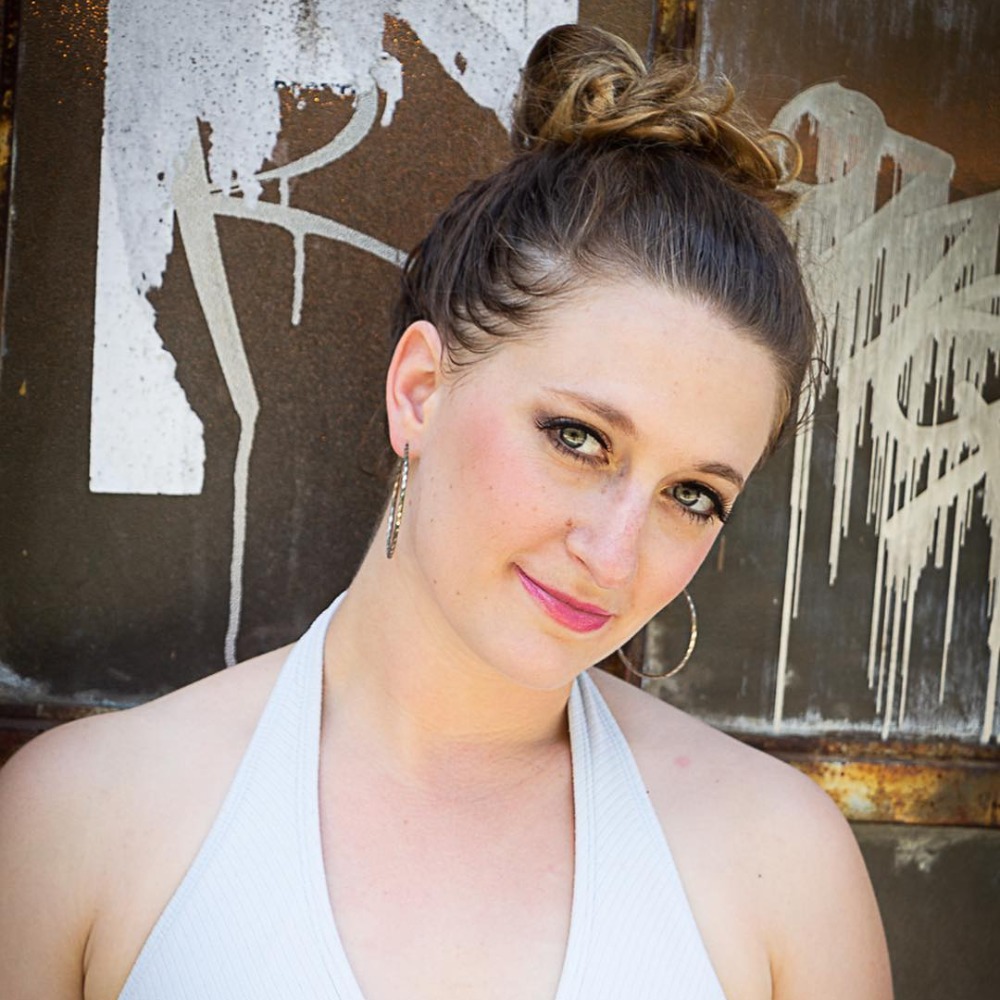 Meet your Posher, Leah